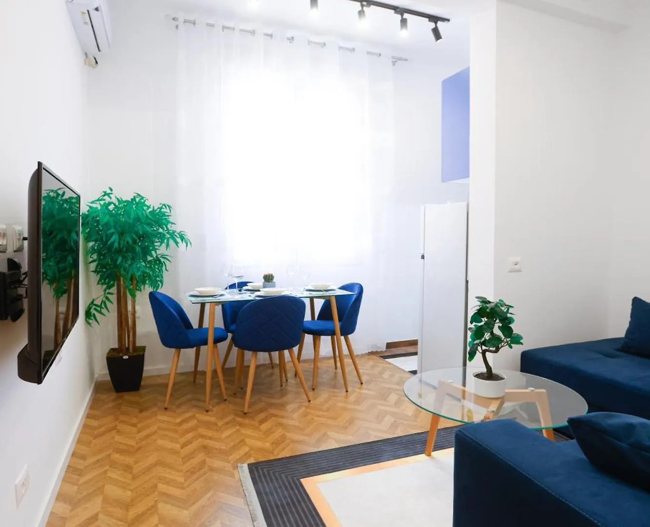 Lucjanos Studio Apartments Tirana
